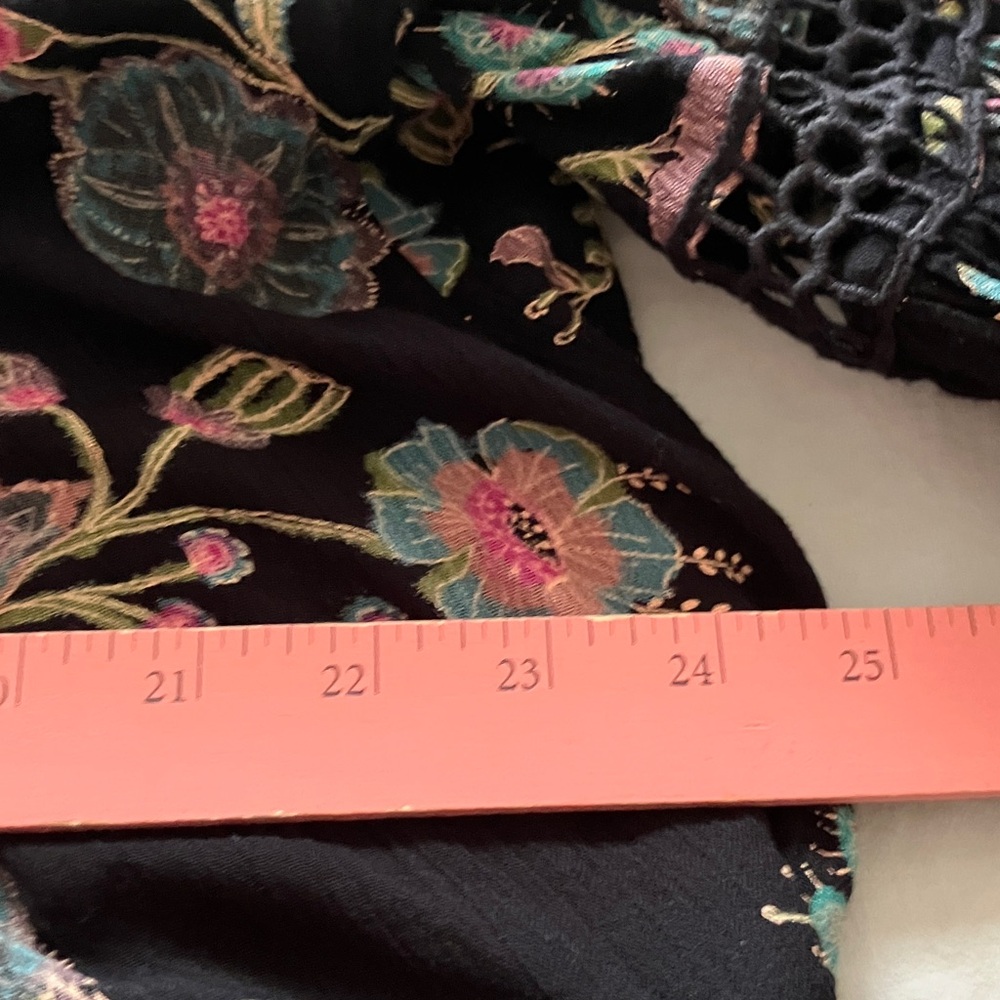 Free People Black Floral Top - Picture 6 of 11